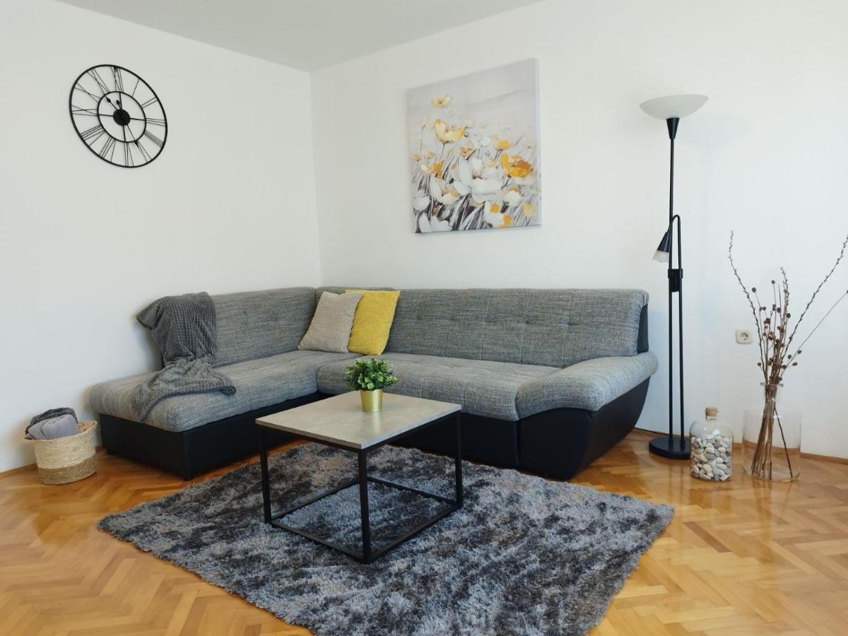 Antemma Apartment Pula Exterior photo
